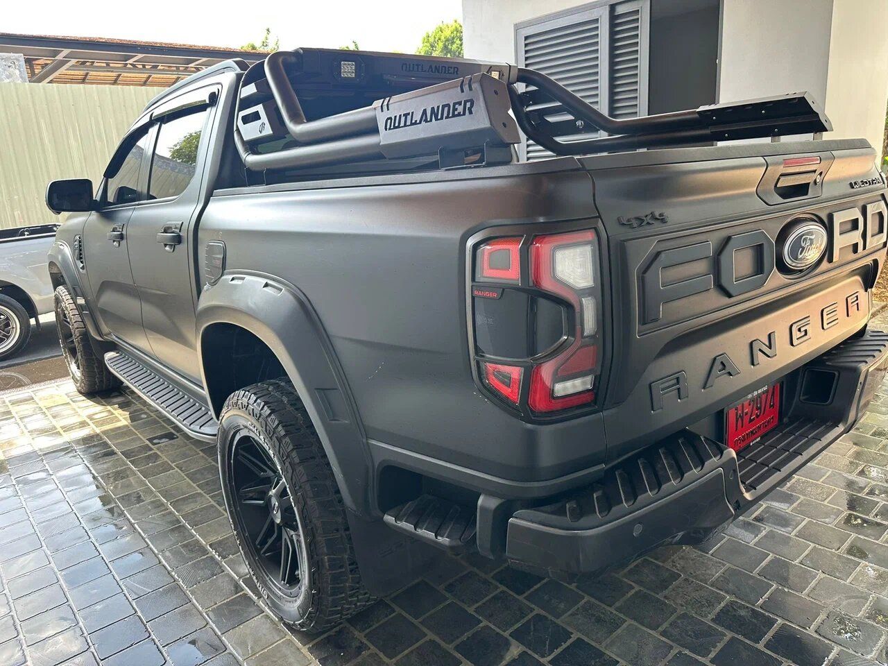 Ford Ranger Wildtrak Biturbo 2025, чёрный