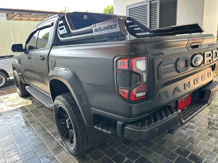 Ford Ranger Wildtrak Biturbo 2025, чёрный