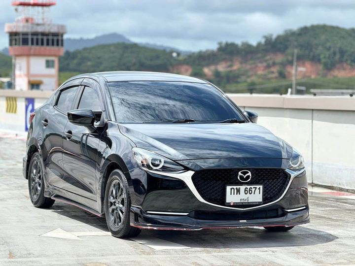 Mazda2 2025, black