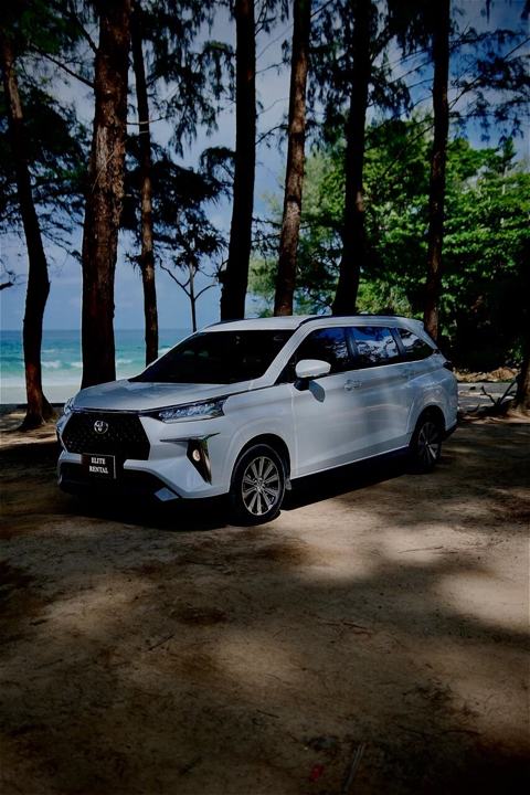 Toyota Veloz 2025, белый