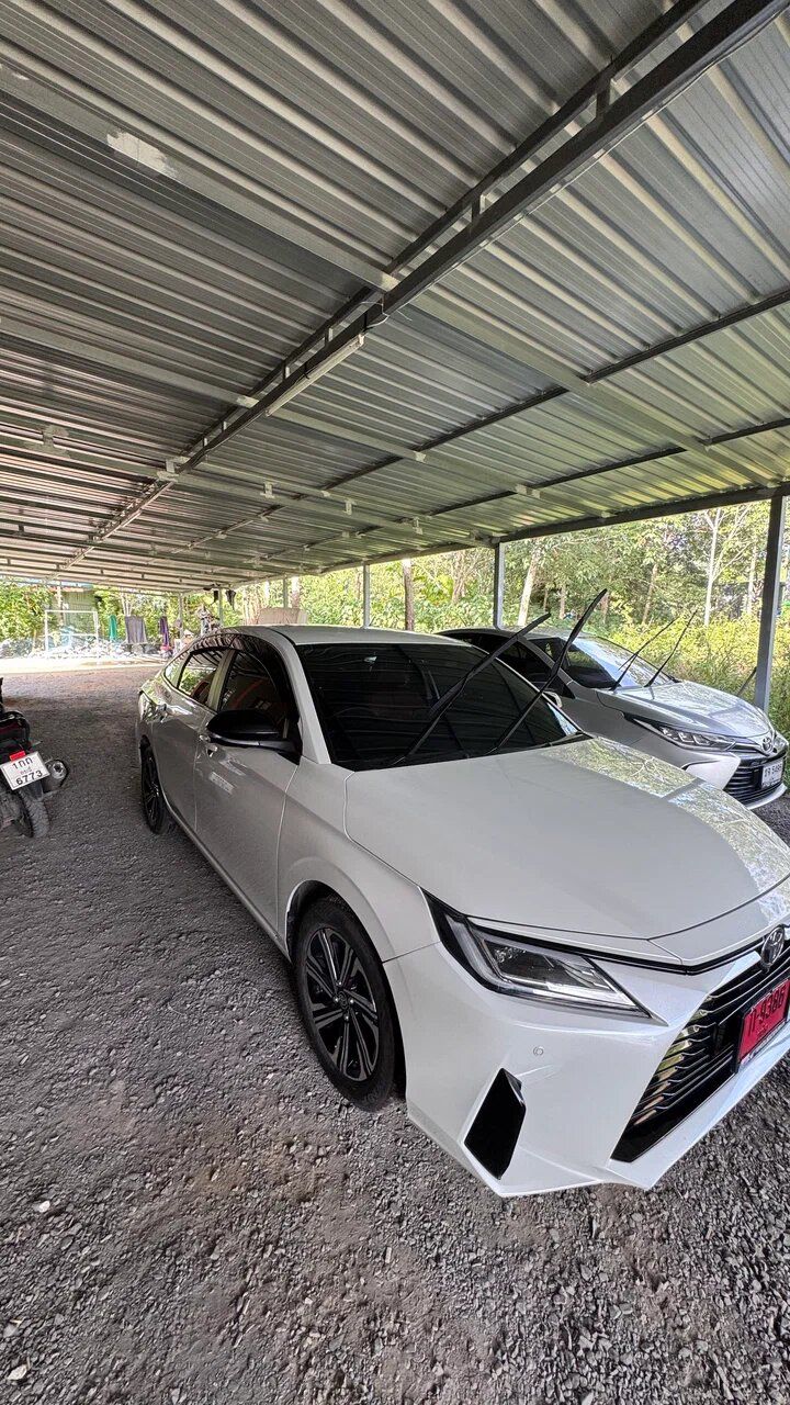 Toyota Yaris Ativ Smart 2025, белый